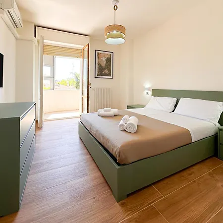Skyline - View On Ghirlandina Апартаменты Модена