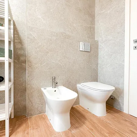 Skyline - View On Ghirlandina Apartman Modena