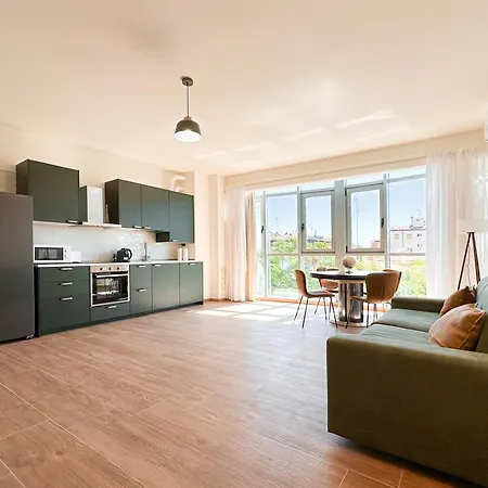 Skyline - View On Ghirlandina Apartman Modena